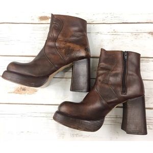 Vintage zodiac platform leather boot 8d 70s